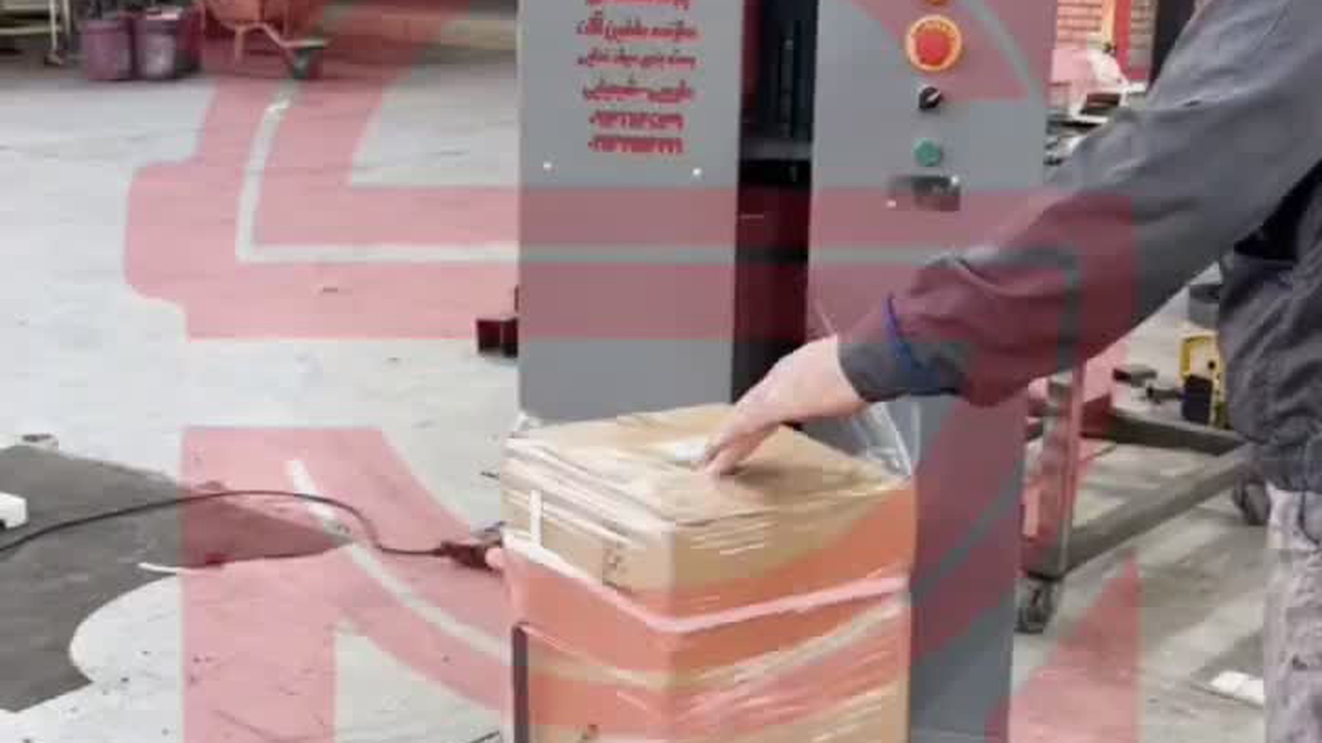 دستگاه استرچ فرودگاهی مخصوص بسته بندی بسته های کوچک و چمدان