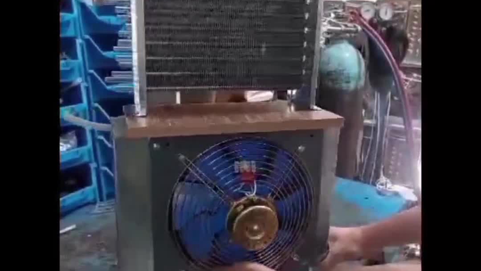 عرقگیر ۵۰ لیتری همراه با سردکن پیرکس برقی